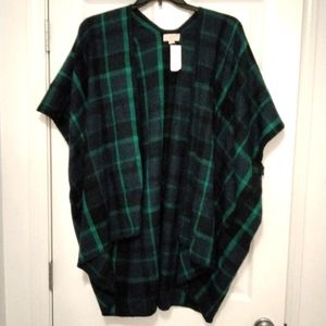 - - Loft lightweight plaid print short sleeve kimono/open poncho
